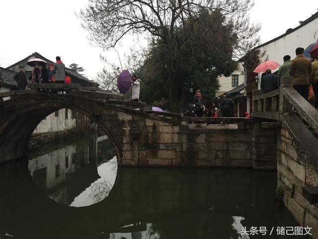 6600盏中式宫灯扮靓郑州农科路